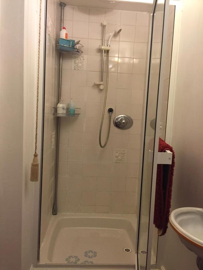 ロンドン チズウィック リビエラ Bed & Breakfast エクステリア 写真