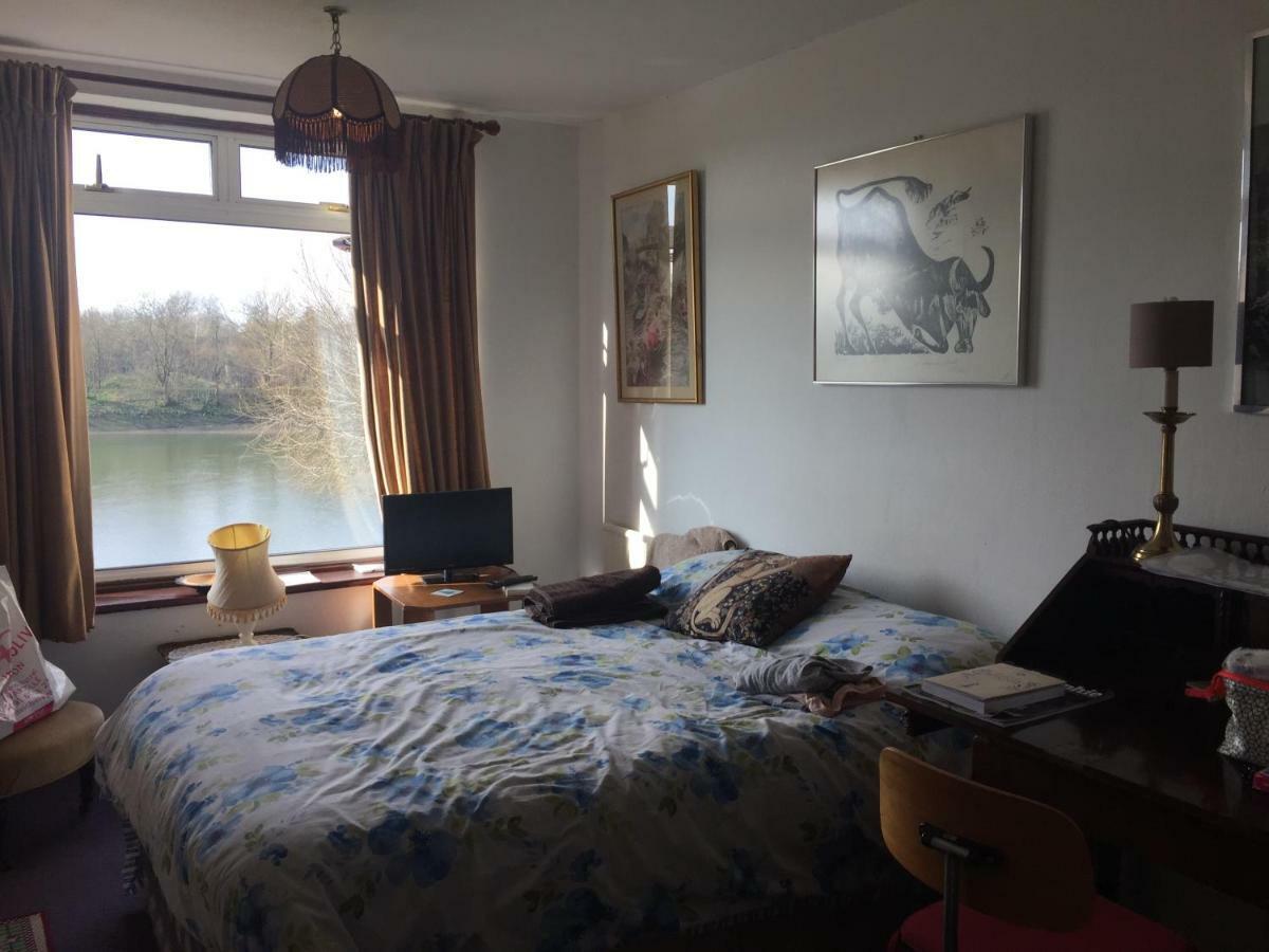 ロンドン チズウィック リビエラ Bed & Breakfast エクステリア 写真
