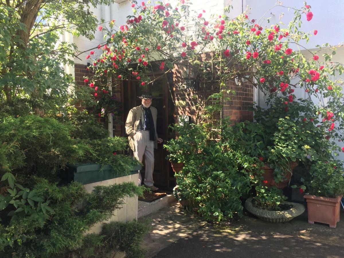 ロンドン チズウィック リビエラ Bed & Breakfast エクステリア 写真